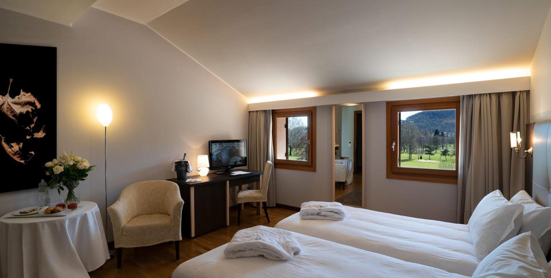 Golf Club Padova - Relais Graya Hotel Galzignano Terme ภายนอก รูปภาพ