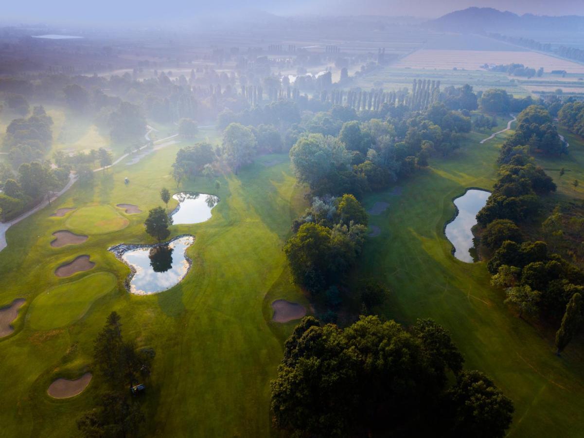 Golf Club Padova - Relais Graya Hotel Galzignano Terme ภายนอก รูปภาพ